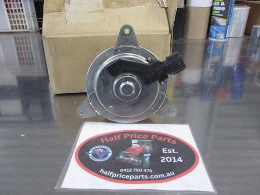 Mitsubishi Lancer/Outlander Genuine Right Hand Cooling Fan Motor New Part