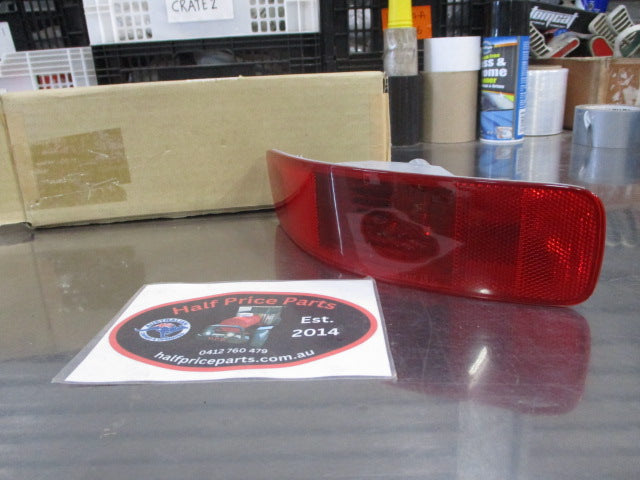 Mitsubishi Outlander Genuine Left Hand Rear Bumper Reflector New Part