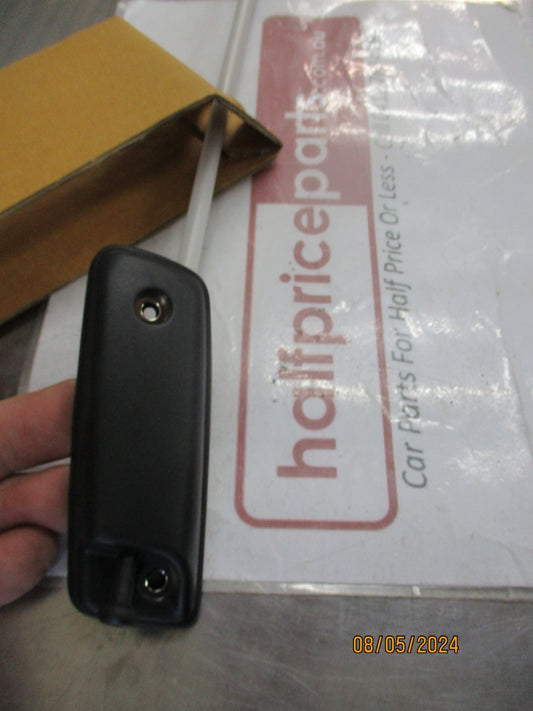 Isuzu D-Max Genuine A-Pillar Radio Antenna Assembly New Part