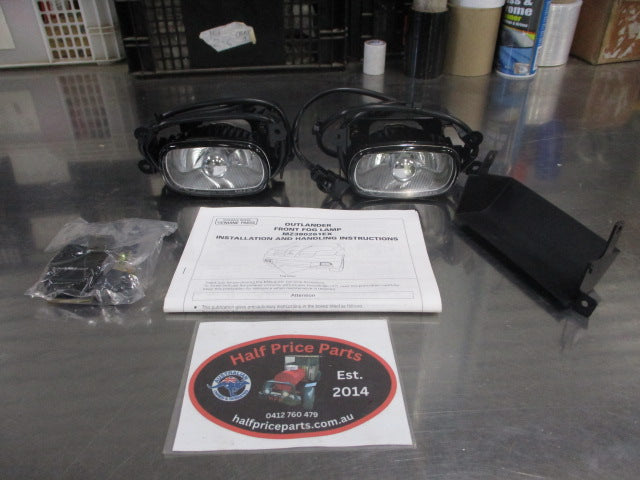 Mitsubishi Outlander Genuine Front Fog Light Kit (Left & Right) New Part