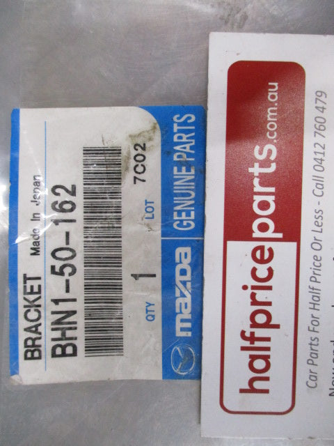 Mazda 3 Genuine Front Left Hand Upper Bumper Side Bracket New Part