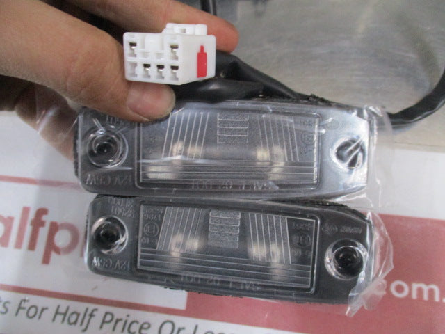 Kia Sportage Genuine Rear License Plate Light Assembly New Part