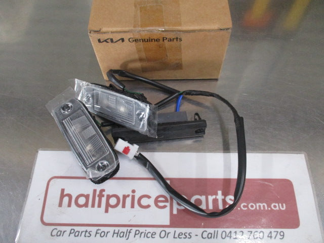 Kia Sportage Genuine Rear License Plate Light Assembly New Part