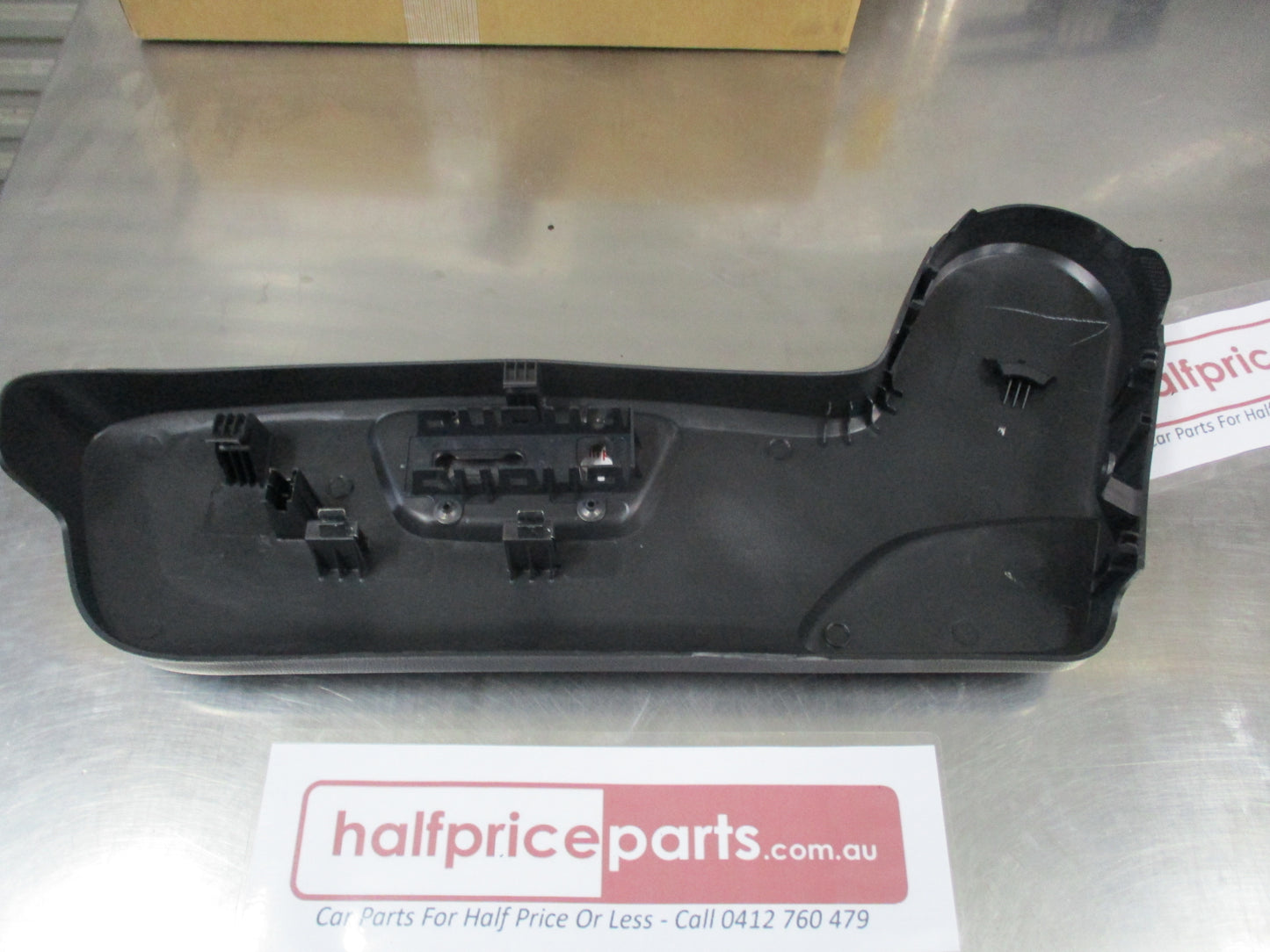 Holden Captiva Genuine Front Driver's Electric Seat Base Outer Trim Panel New Part