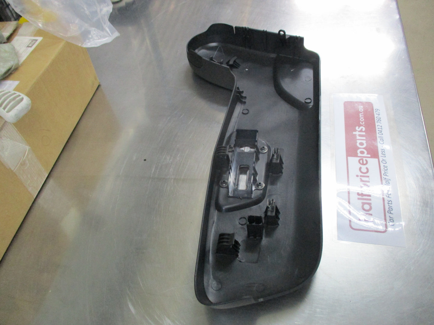 Holden Captiva Genuine Front Driver's Electric Seat Base Outer Trim Panel New Part