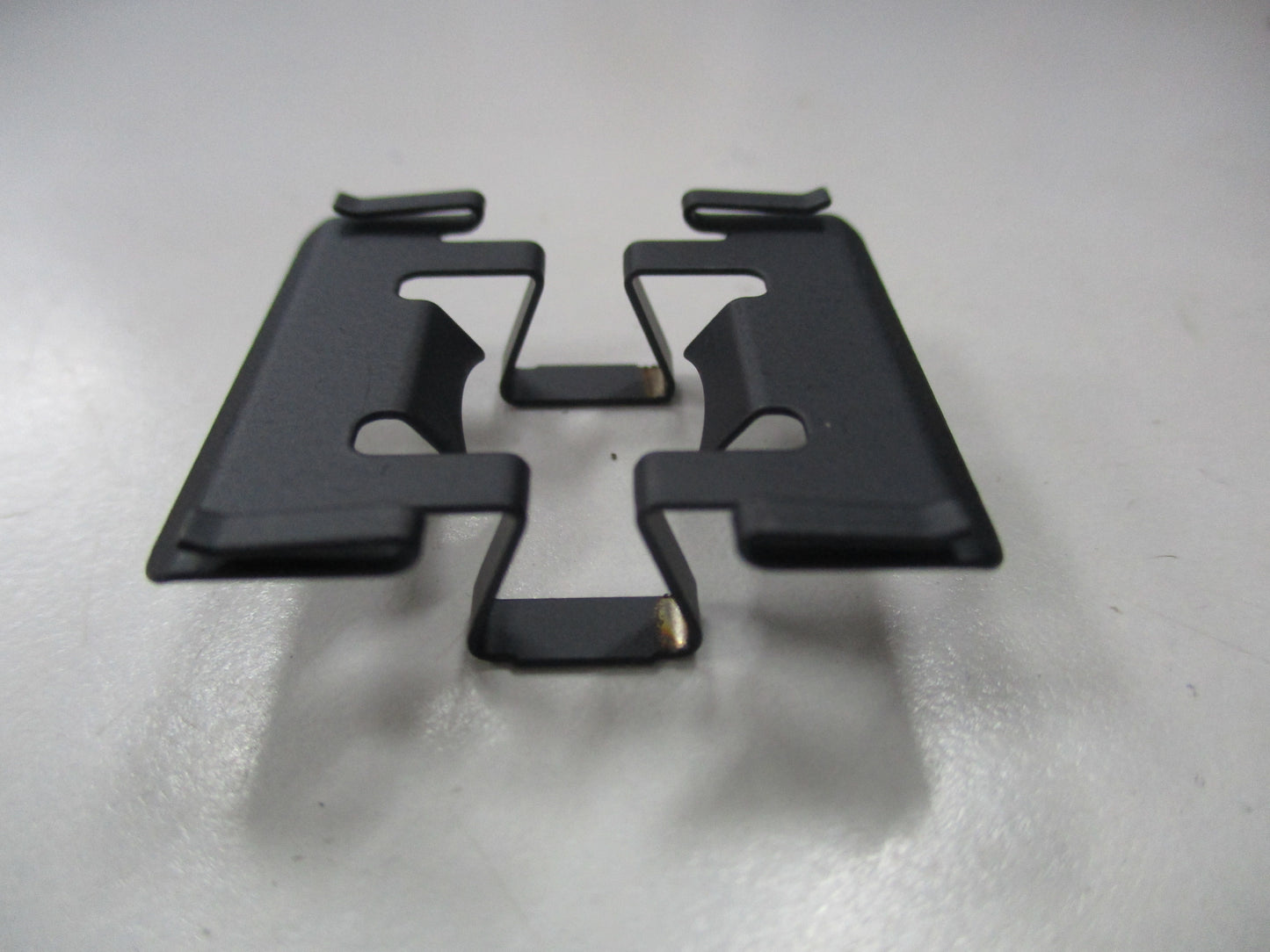 Nissan Genuine Fuel Tank Retaining Clip New Part