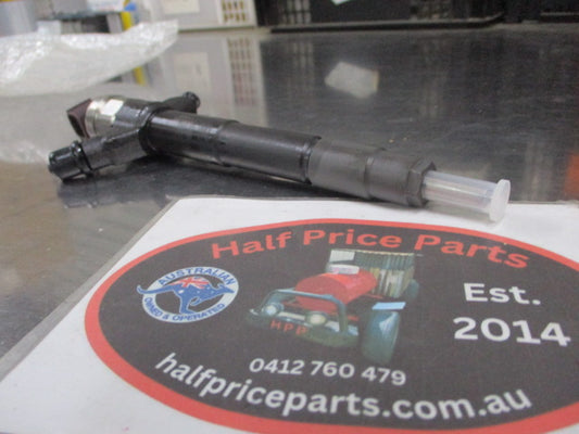 Mitsubishi Pajero Genuine Fuel Injector (1 ONLY) New Part
