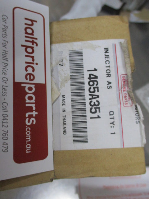 Mitsubishi Pajero Genuine Fuel Injector (1 ONLY) New Part