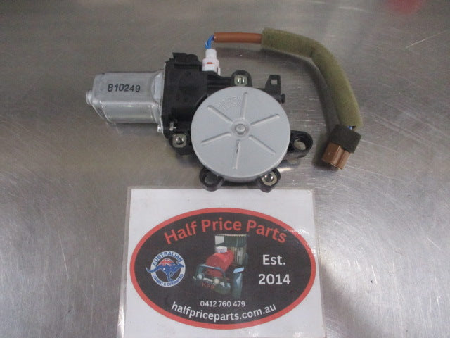 Mitsubishi Outlander Genuine Left Hand Rear Door Power Window Motor New Part