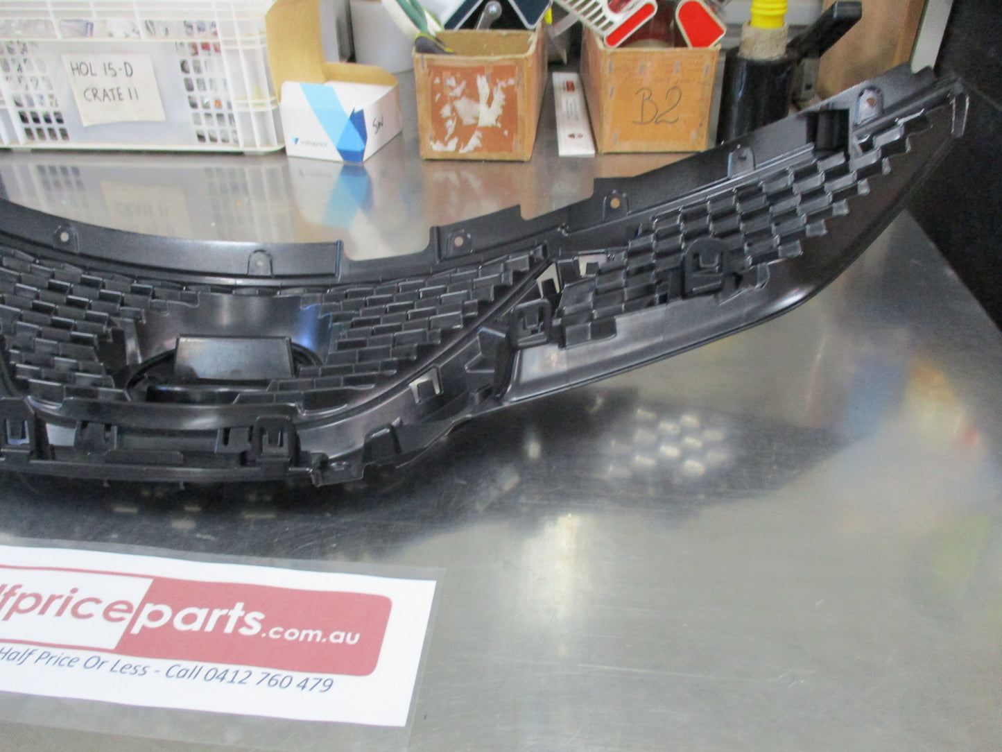 Nissan Qashqai Genuine Front Upper Center Grille (Black) New Part