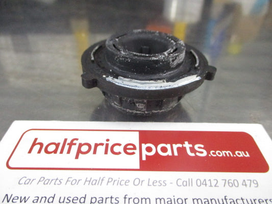 KIA Optima Genuine Radiator Lower Mounting Insulator New Part