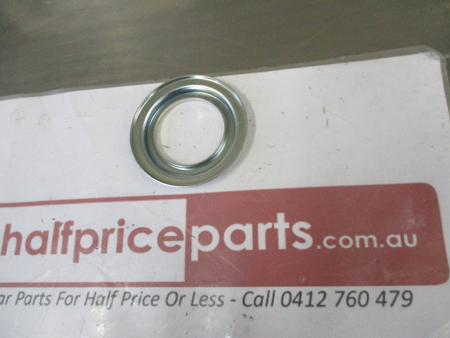 Toyota Genuine Front Diff Side Gear Shaft Dust Cover New Part
