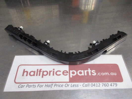 Kia Forte Sedan Genuine Left Hand Rear Bumper Retainer Bracket New Part