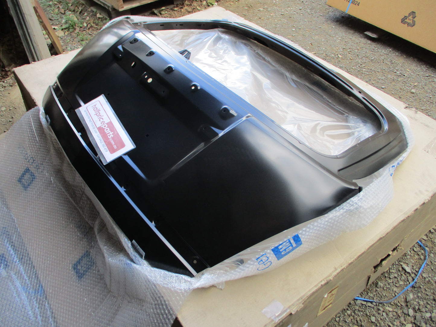 Holden CG5/Maxx Captiva Genuine Rear Tail Gate Shell Panel (Unpainted) New Part