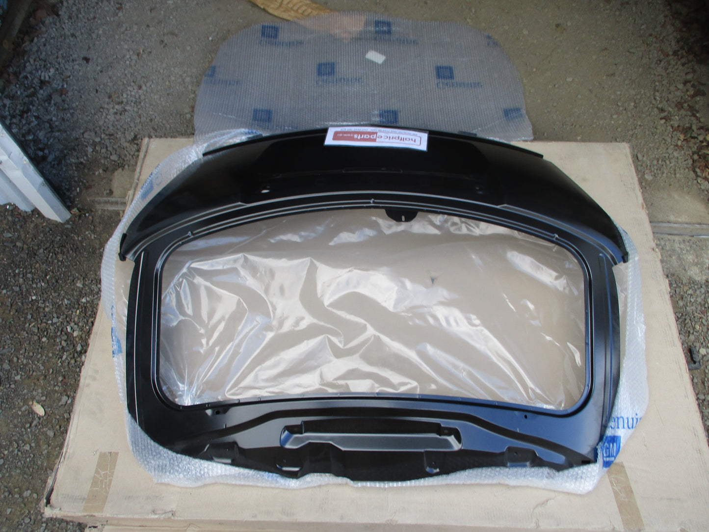 Holden CG5/Maxx Captiva Genuine Rear Tail Gate Shell Panel (Unpainted) New Part
