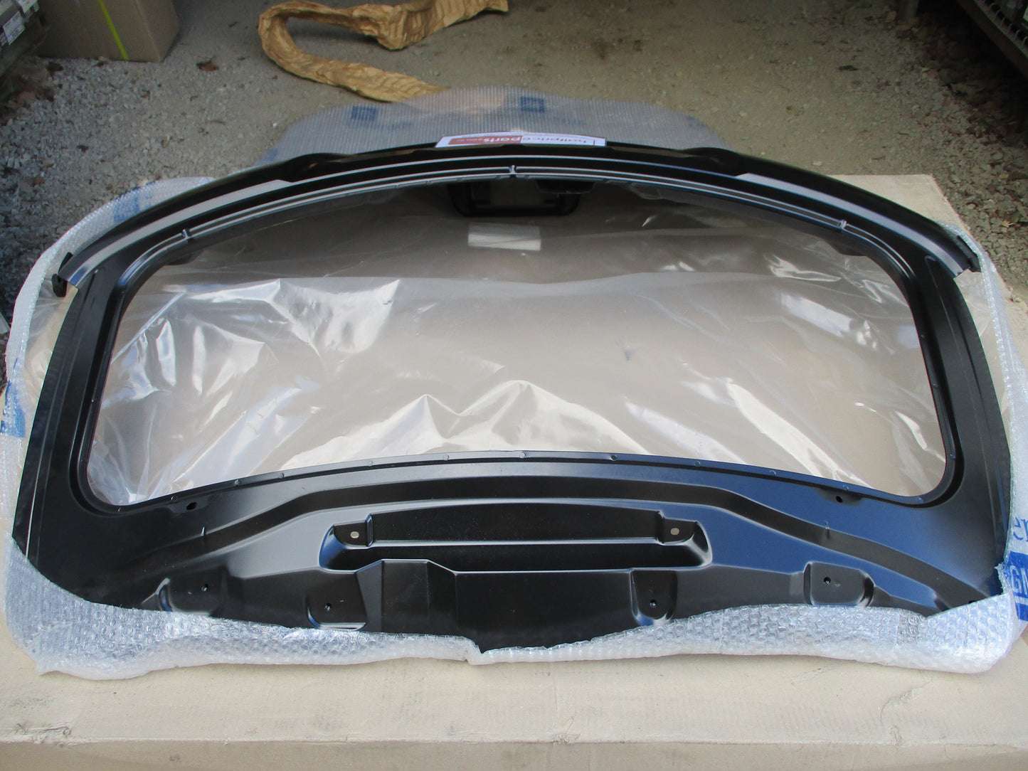Holden CG5/Maxx Captiva Genuine Rear Tail Gate Shell Panel (Unpainted) New Part