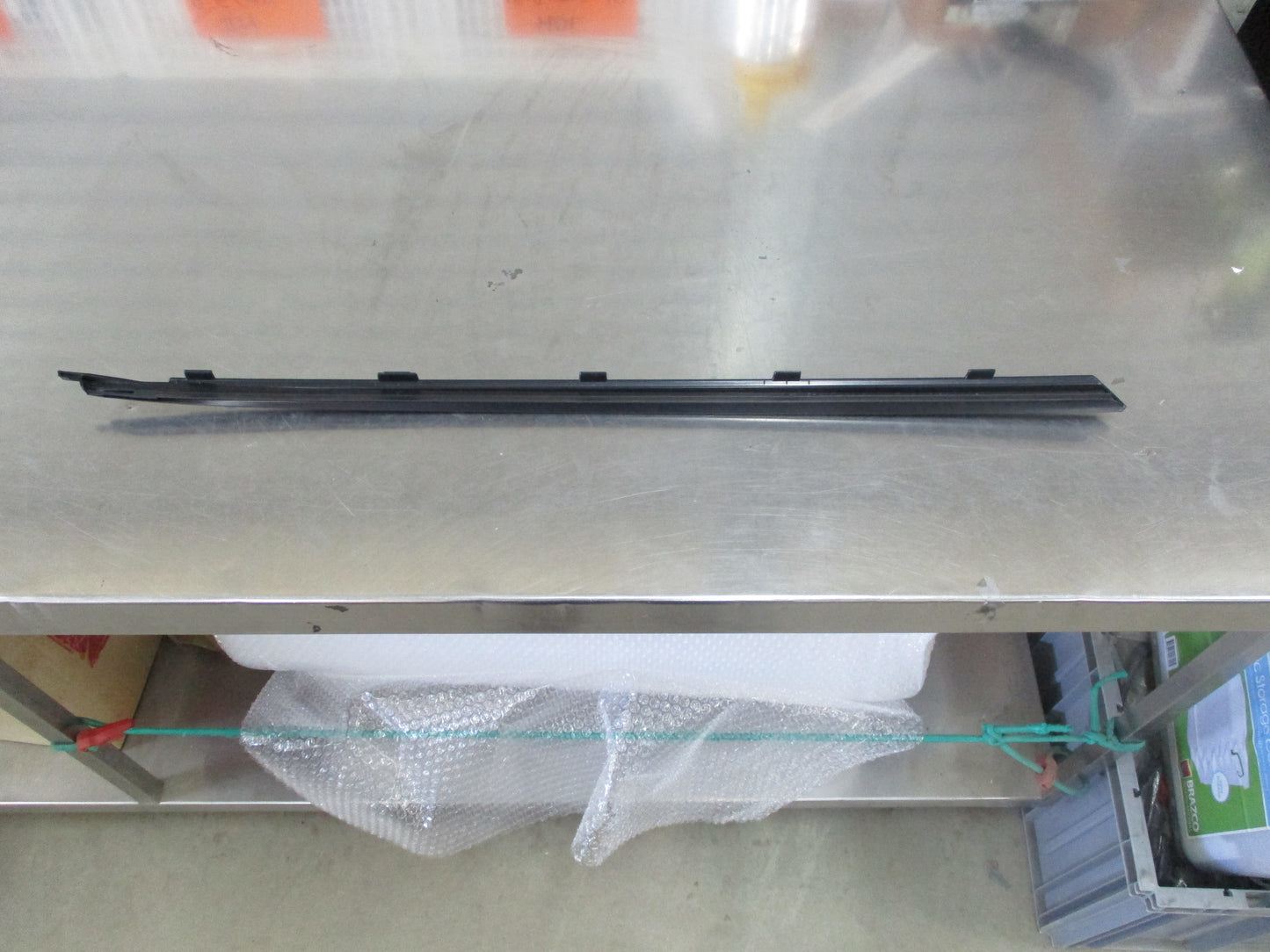 Suzuki Swift Genuine Right Side Windscreen Garnish New Part