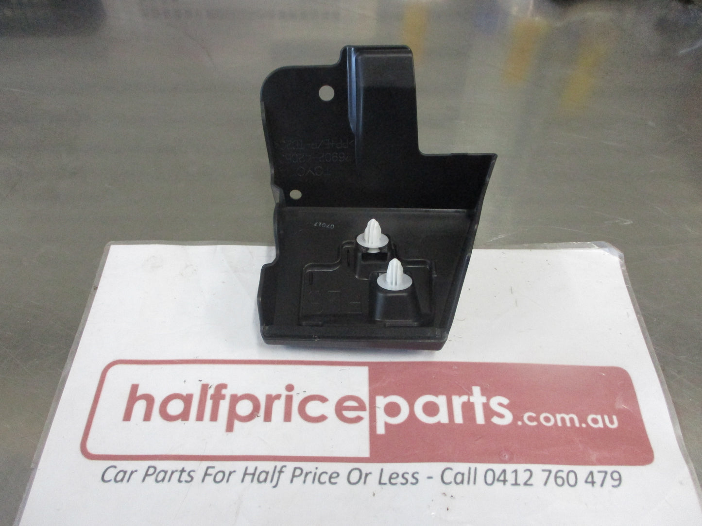 Toyota Rav4 Genuine Left Hand Front Mudguard Subassy New Part