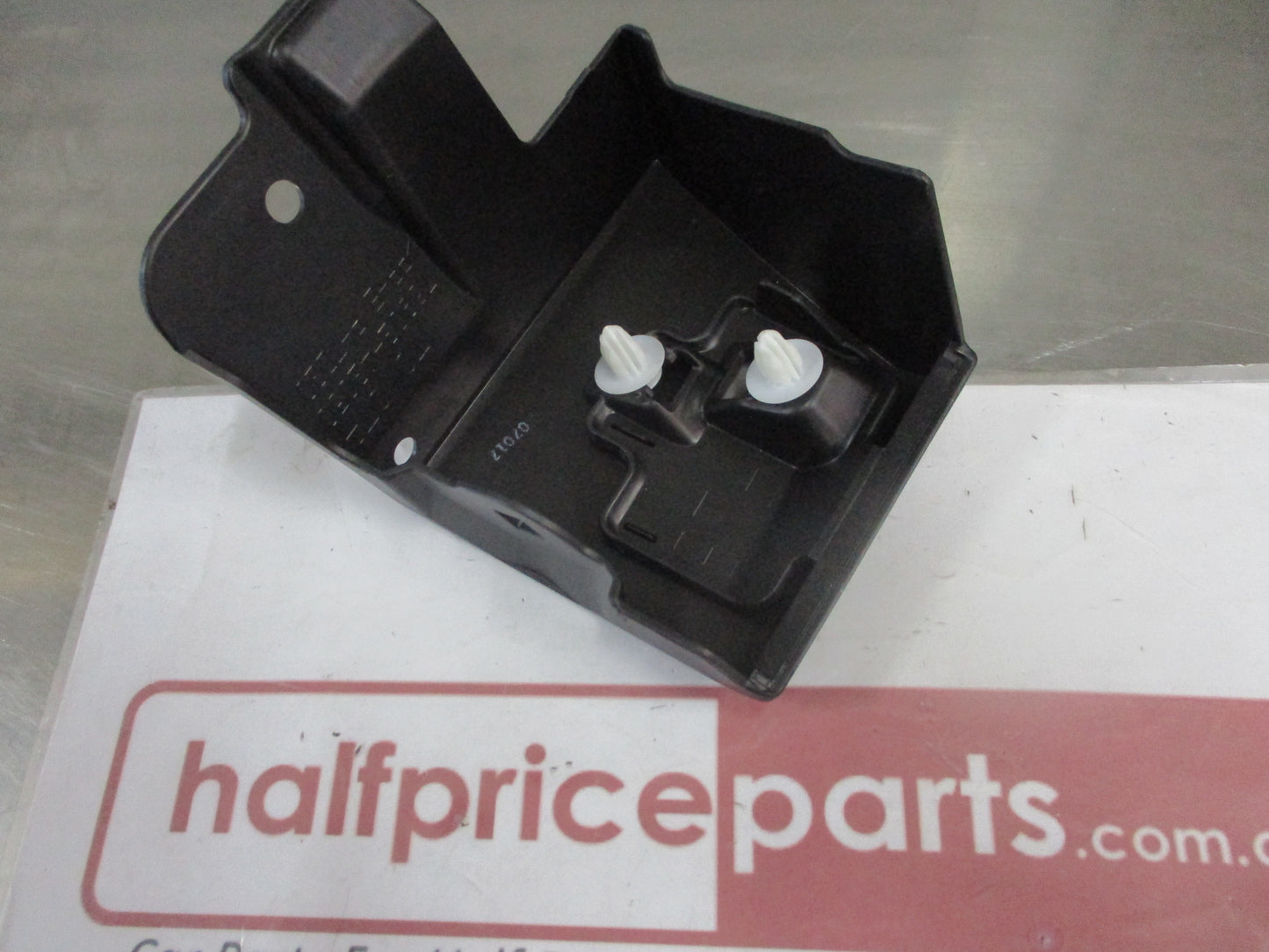 Toyota Rav4 Genuine Left Hand Front Mudguard Subassy New Part