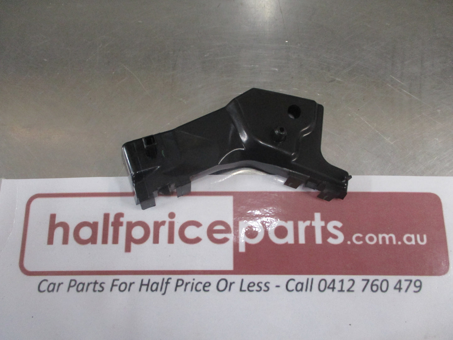 Suzuki Carry/Super Carry Genuine Right Hand Front Side Bumper Bracket New Part
