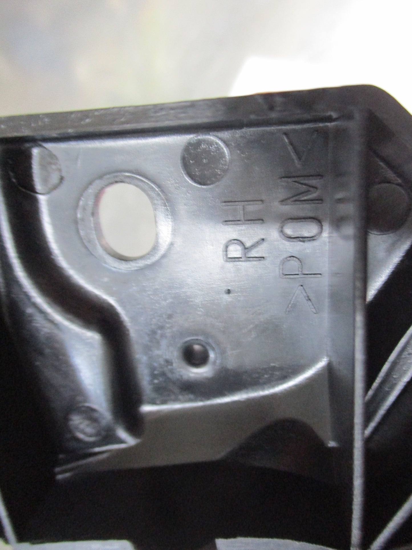Suzuki Carry/Super Carry Genuine Right Hand Front Side Bumper Bracket New Part