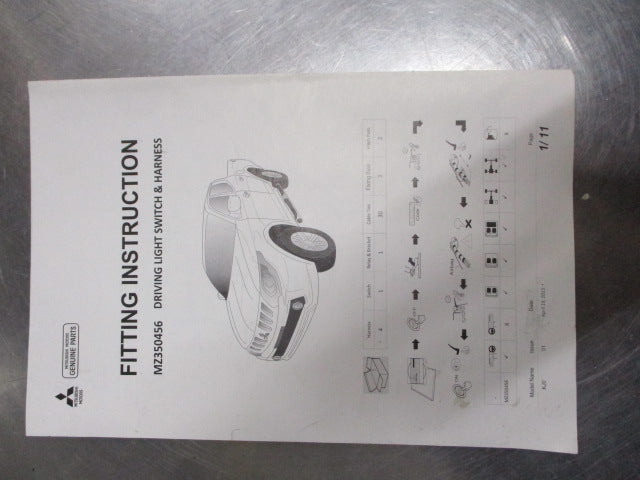Mitsubishi MQ Triton Genuine Driving Light Switch & Harness Kit New Part