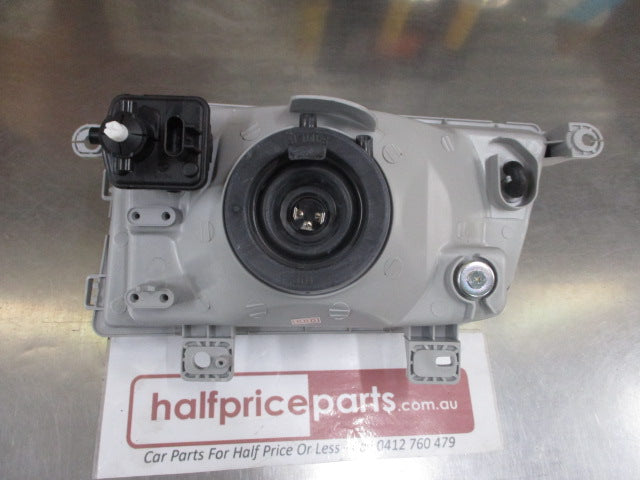 Kia Sportage Genuine Right Hand Front Head light (Drivers) New Part