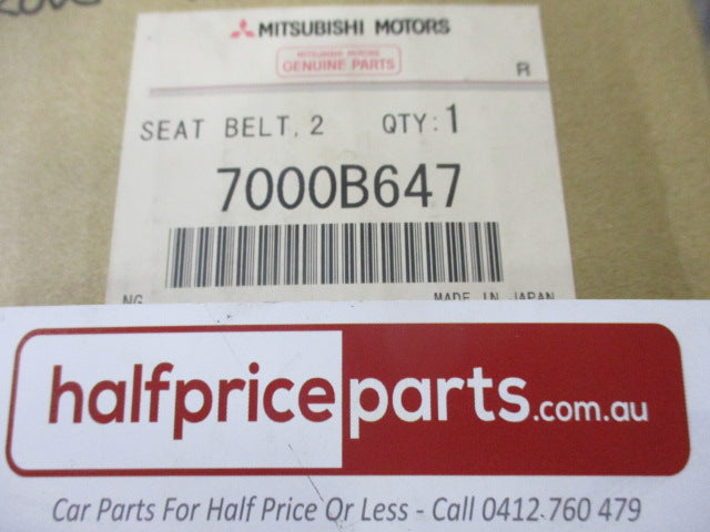 Mitsubishi Outlander Genuine Center Second Row Outer Corner Seat Belt New Part