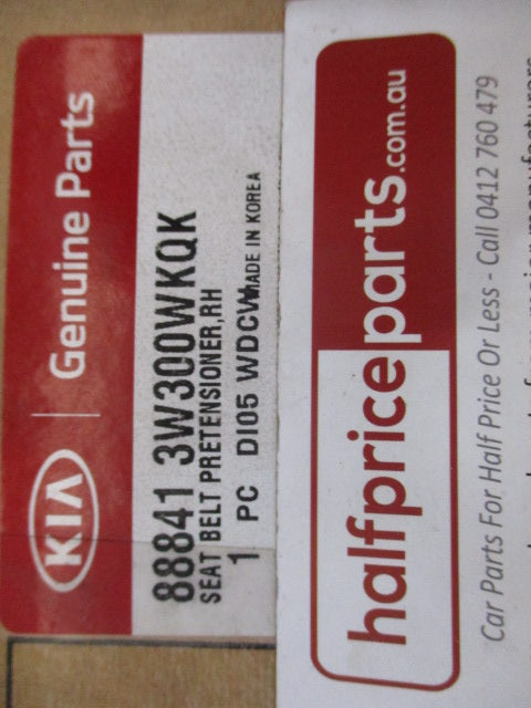 Kia Sportage Genuine Drivers Front Seat Belt Pretensioner New Part