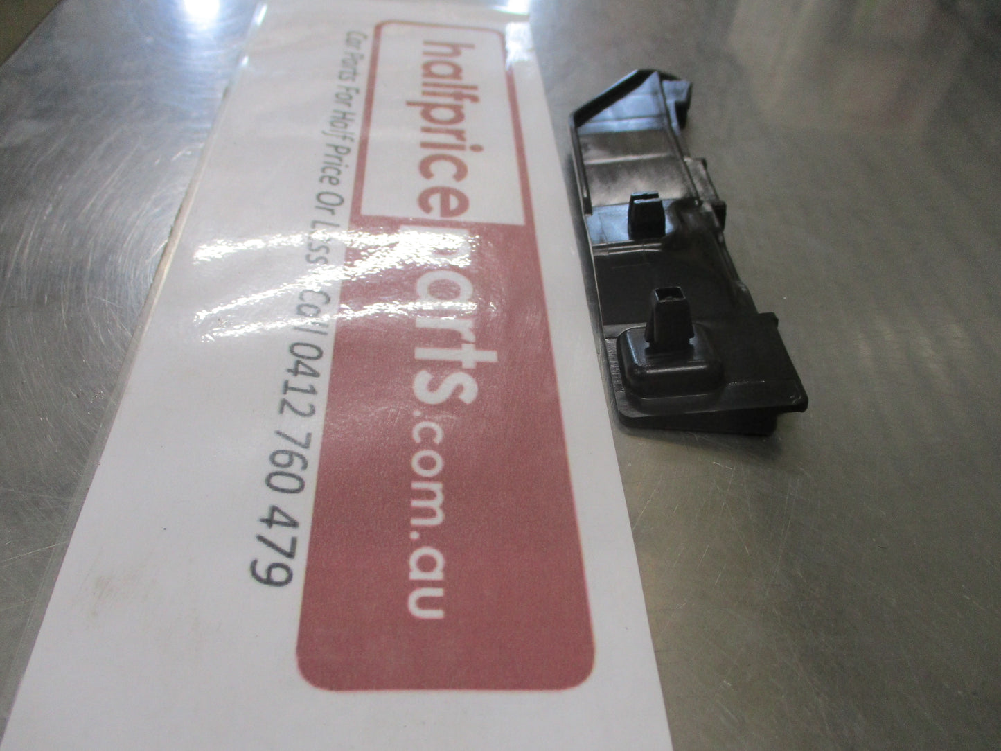 Suzuki Swift Genuine Left Hand Rear Bumper Wing Bracket New Part