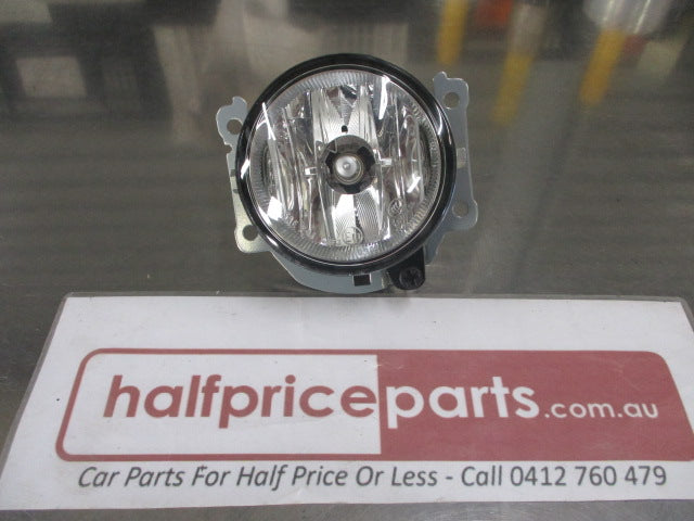 Mitsubishi Outlander/Mirage/Lancer Genuine Fog Lamp Assembly New Part