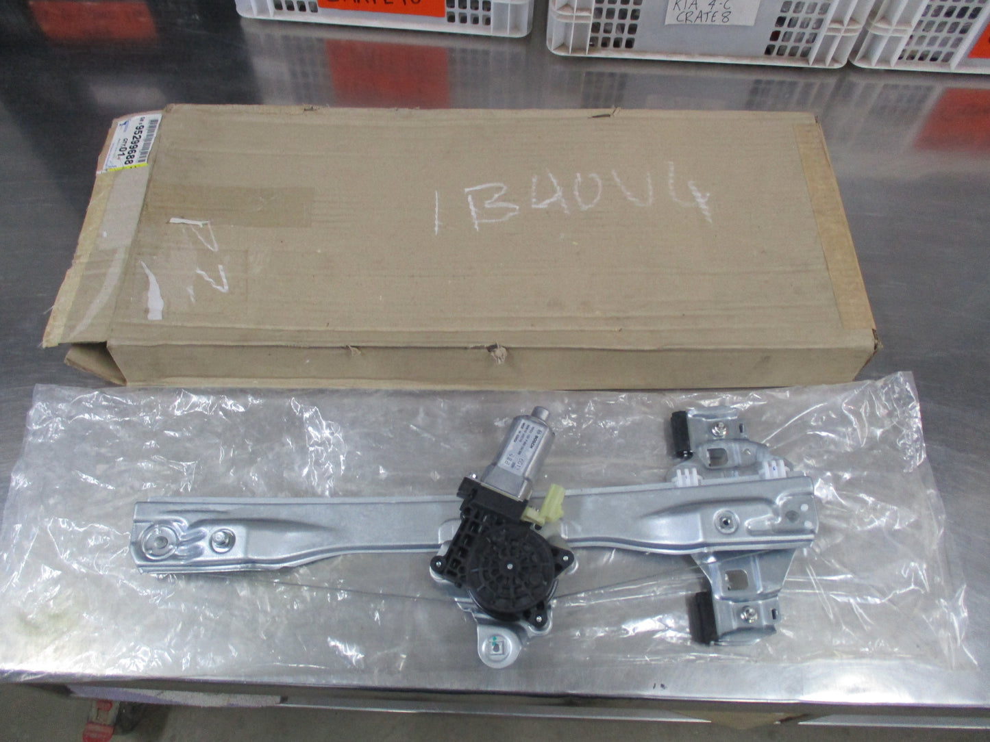 Holden Cruze Genuine Drivers Side Rear Power Window Regulator New