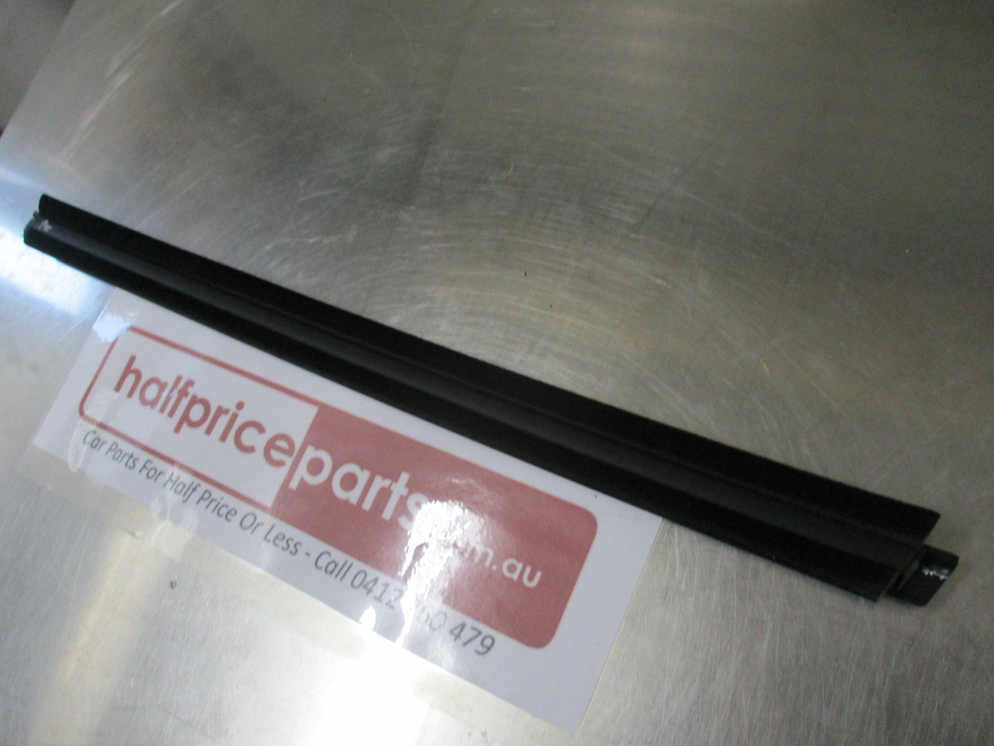 Suzuki Alto Genuine Right hand Rear Door Protective Window Strip Trim New Part