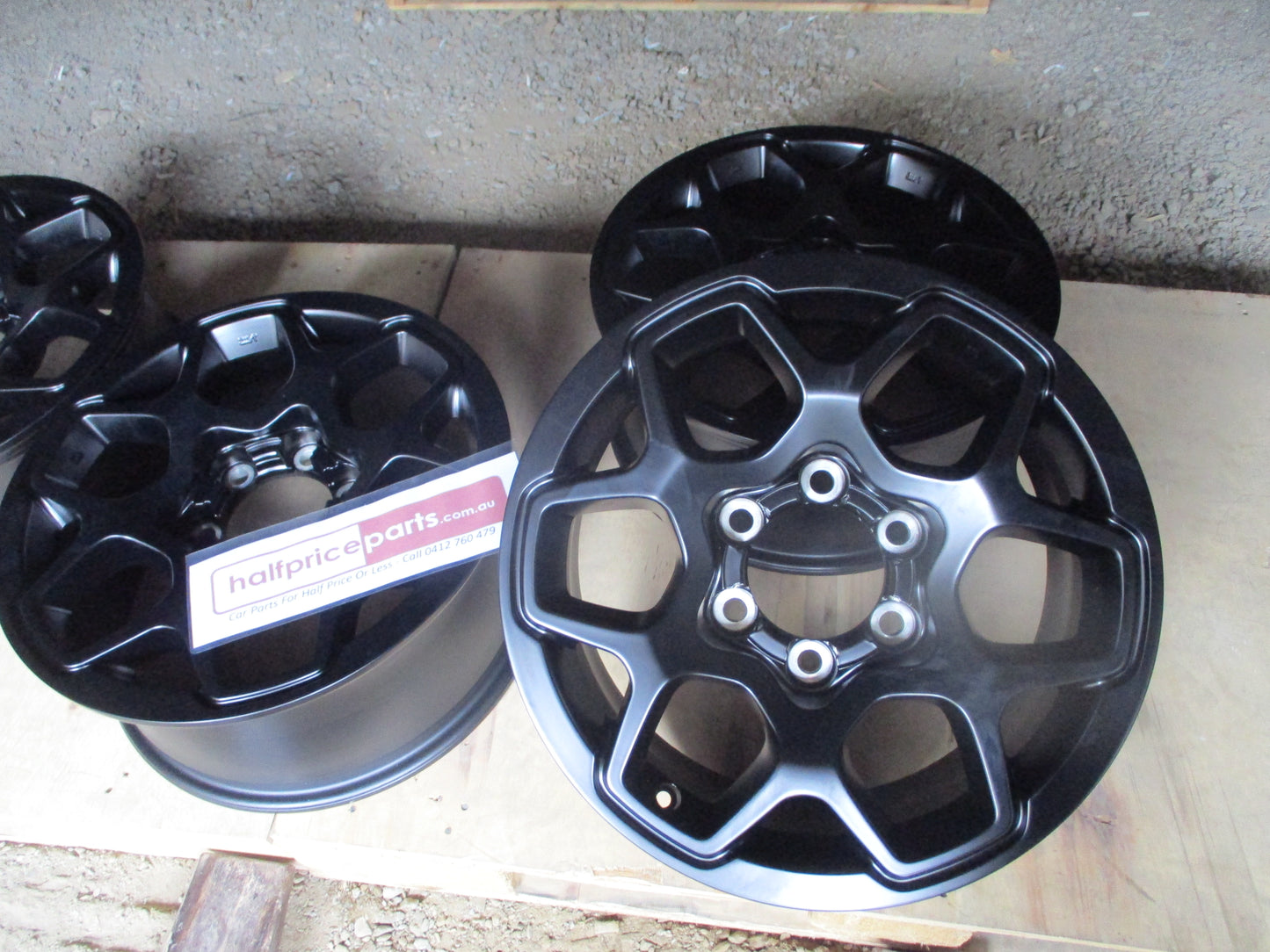 Toyota Hilux SR5-Rugged-SR-Workmate Genuine Set Of 5 Black Alloy Wheels 17x7.5 New Part