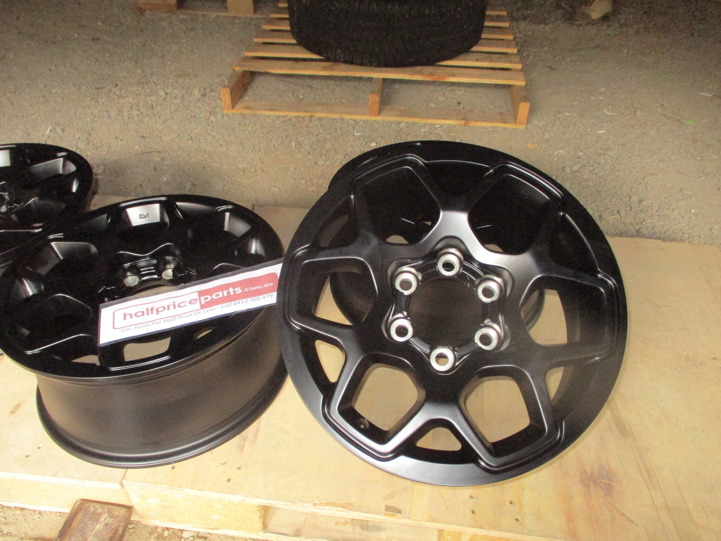 Toyota Hilux SR5-Rugged-SR-Workmate Genuine Set Of 5 Black Alloy Wheels 17x7.5 New Part