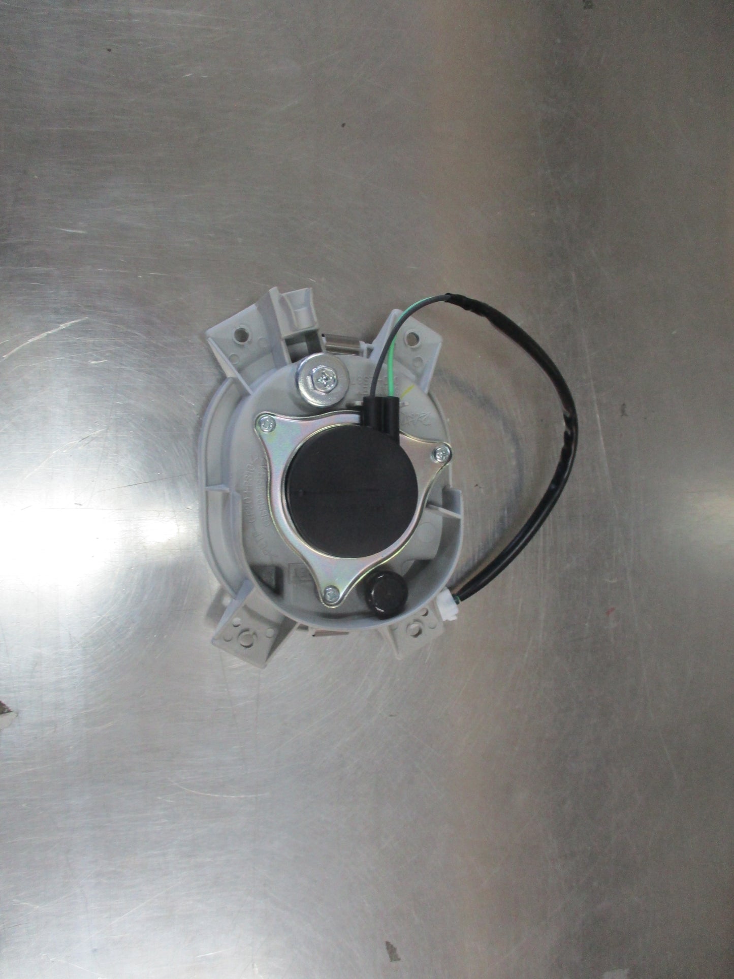 Holden Cruze Genuine Left Or Right Fog Light Assembly New Part