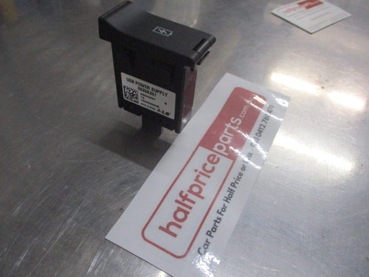 Mitsubishi Outlander PHEV Genuine USB Power Supply New Part