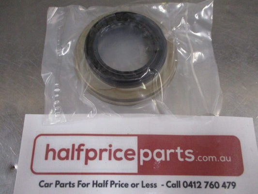 Mitsubishi Triton Genuine Transfer Case Oil Seal New Part