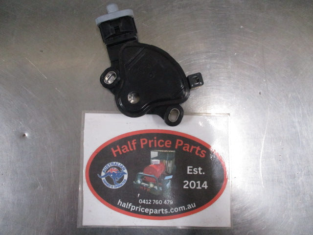 Kia Spectra-Soul/Hyundai Tucson-Veloster Genuine Automatic Transmission Gear Position Sensor New Part