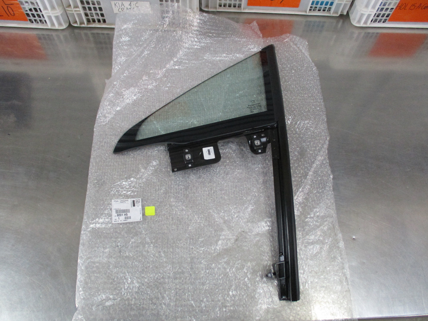 Peugeot 407 Genuine Front Passengers Quarter Glass Assembly New