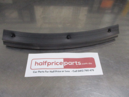 Mitsubishi Outlander/Lancer Genuine Left Or Right Front Bonnet Weatherstrip New Part