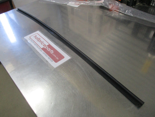 Suzuki Swift Genuine Front Bonnet Rubber Seal New Part