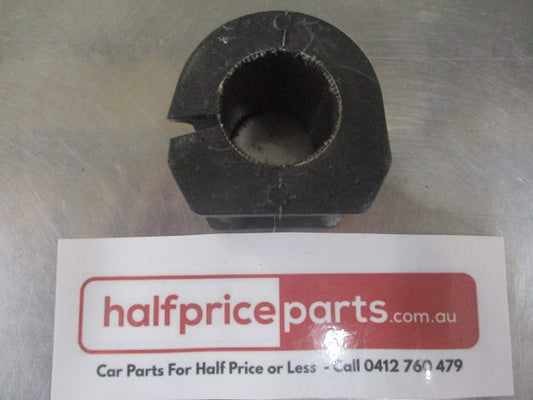 Mitsubishi Pajero Genuine Front Sway Bar Rubber Bush New Part