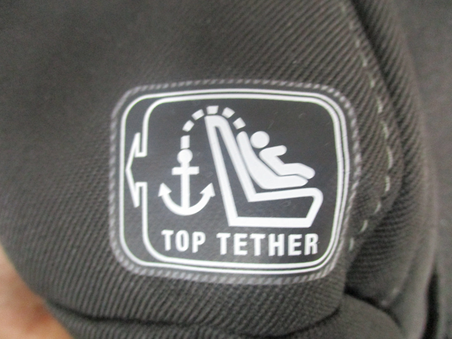 Holden RG Colorado Genuine Rear Seat Cover W/ Armrest New