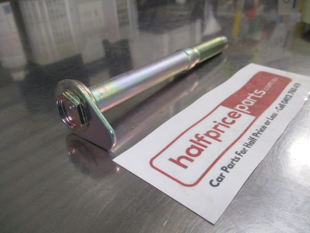 Mitsubishi Pajero Genuine Body Loose Panel Bolt New Part