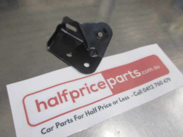 Honda Civic Genuine Right Hand Front Upper Inner Guard Bracket New Part