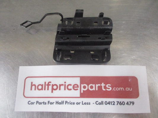 Mercedes Benz C180/C220/C250/C350 AMG Genuine Rear Tow Eye Hook Cover (Unpainted) New Part