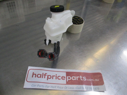 Holden Trax Genuine Brake Fluid Reservoir Assembly - New Part