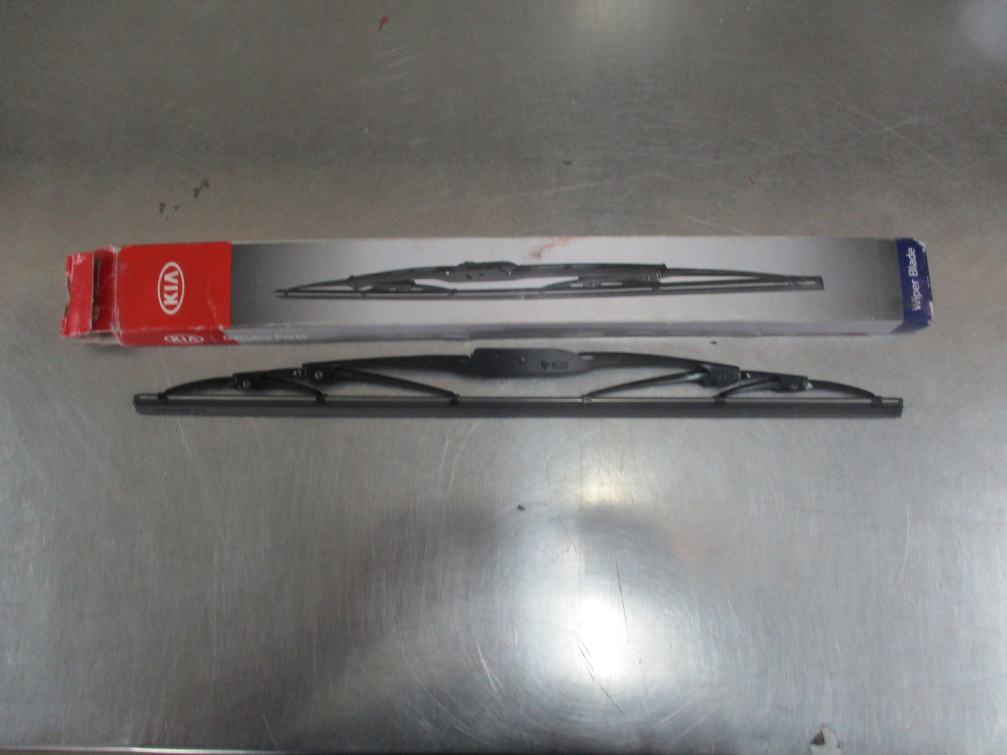 KIA/Hyundai Various Models Genuine Passenger Wiper Blade Assembly New Part