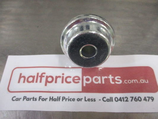 Mitsubishi Pajero Genuine Collar Engine Rear Mount Support New Part